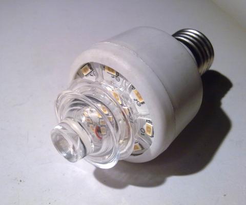 Простая светодиодная лампа мощностью 6 Вт на микросхеме WS3441AS8P
